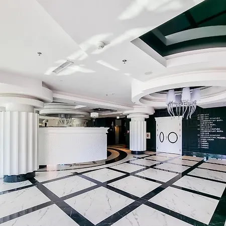 Апартаменты Ans Hanza Tower No 701 - Swimming Pool, Sauna, Jacuzzi, Viewing Terrace