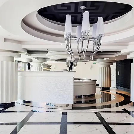 Ans Hanza Tower No 701 - Swimming Pool, Sauna, Jacuzzi, Viewing Terrace Appartement *