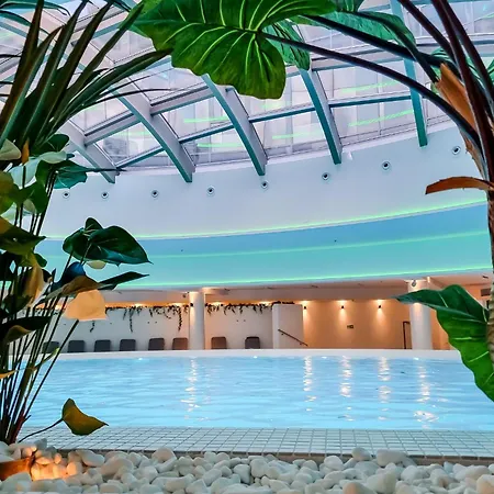 Апартаменты Ans Hanza Tower No 701 - Swimming Pool, Sauna, Jacuzzi, Viewing Terrace