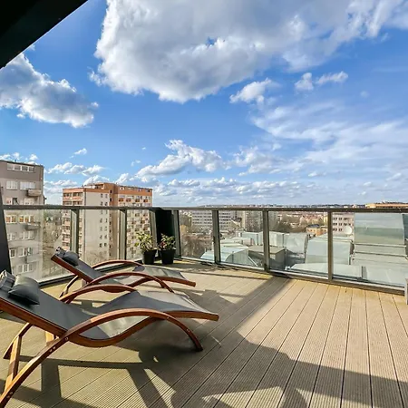 Ans Hanza Tower No 701 - Swimming Pool, Sauna, Jacuzzi, Viewing Terrace