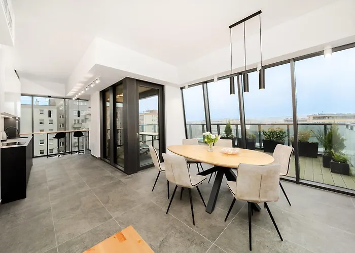 Ans Hanza Tower No 701 - Swimming Pool, Sauna, Jacuzzi, Viewing Terrace