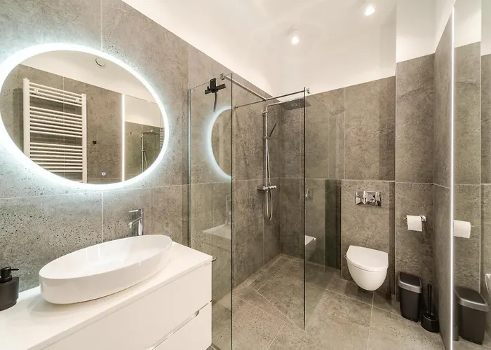 Ans Hanza Tower No 701 - Swimming Pool, Sauna, Jacuzzi, Viewing Terrace *