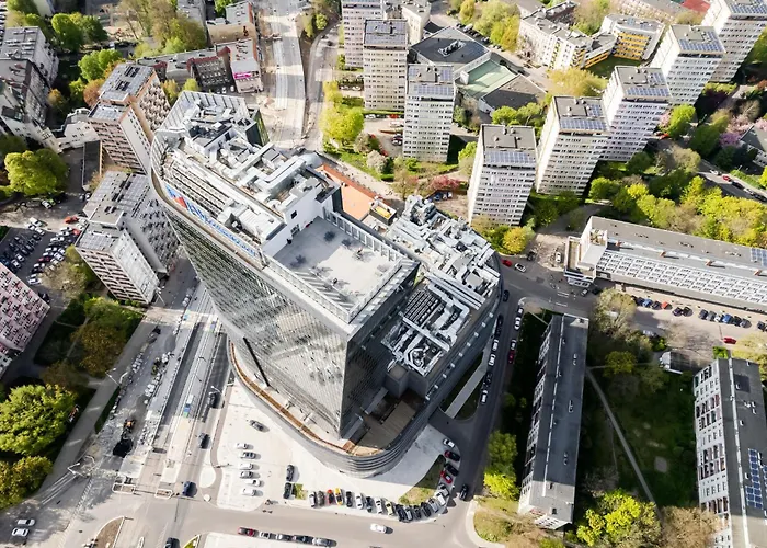 Ans Hanza Tower No 701 - Swimming Pool, Sauna, Jacuzzi, Viewing Terrace Apartment